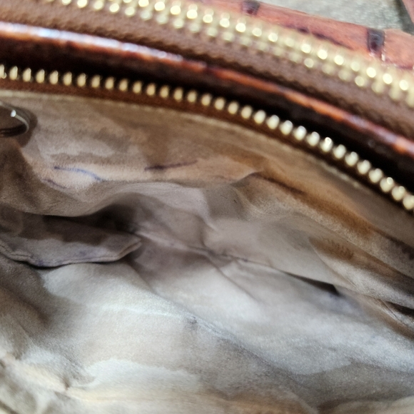 BRAHMIN CROC EMBOSSED LEATHER CROSSBODY PURSE - Picture 10 of 16